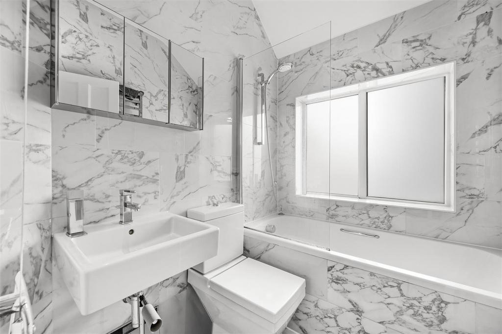 BATHROOM2 (2).jpg