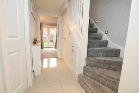 4 bedroom semi-detached house for sale, Hurricane Road, Hucknall, Nottingham, NG15 6WN