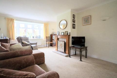 undefined, Poplar Close, Uppingham LE15
