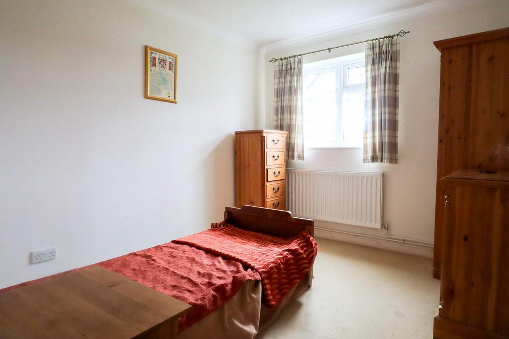 Bedroom 2.jpg