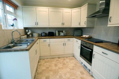 undefined, Poplar Close, Uppingham LE15