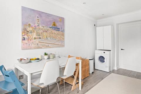 3 bedroom apartment to rent, North End Way, London, NW3