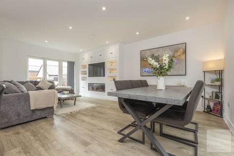 3 bedroom townhouse to rent, River Lane, Norwich NR3