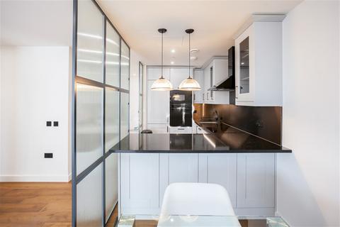 3 bedroom apartment to rent, Emery Way, London Dock, E1W