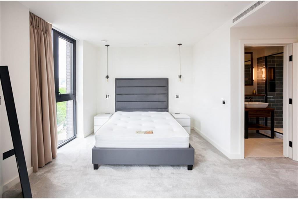 Main bedroom