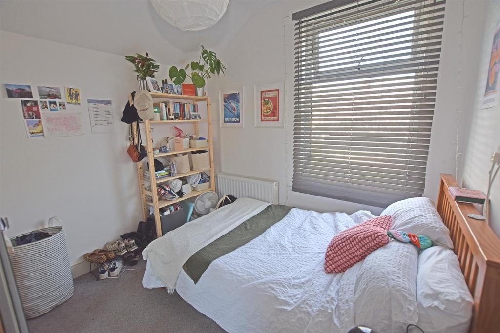 Bedroom4.jpg