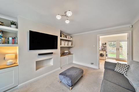 3 bedroom detached house for sale, Woodhall Court, Calverley, Pudsey, West Yorkshire, LS28