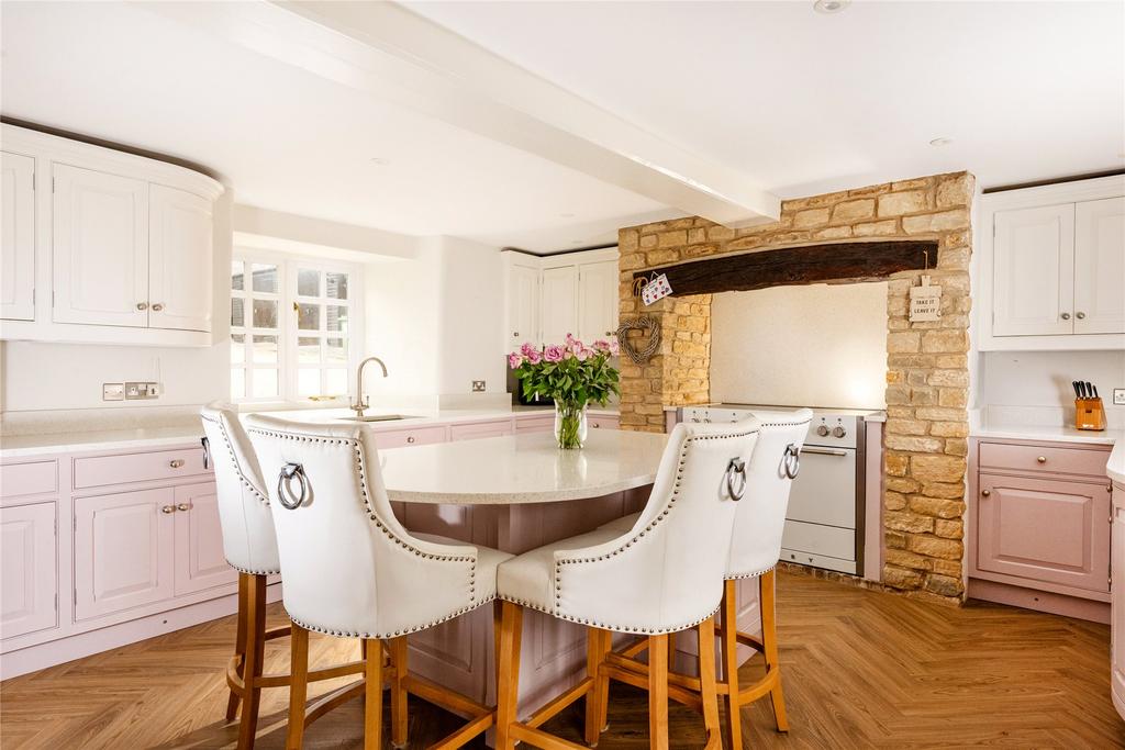 Kitchen/Breakfast