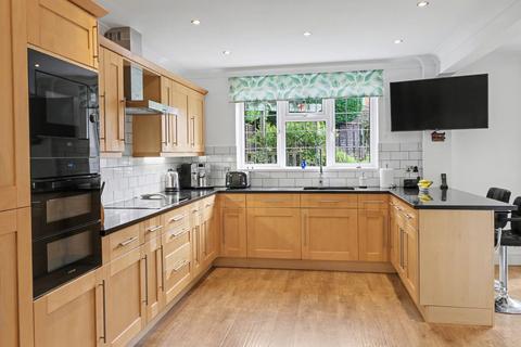 4 bedroom detached house for sale, Holly Gardens, Southampton SO30