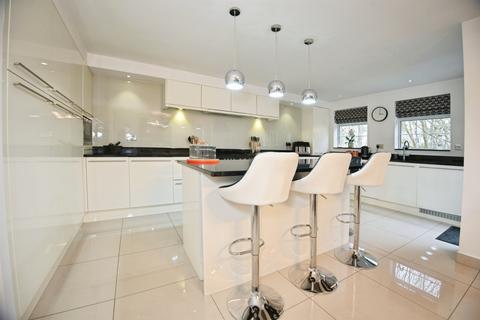 5 bedroom detached house for sale, Bryn Dryslwyn, Bridgend