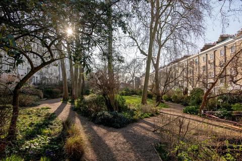 4 bedroom apartment for sale, Ladbroke Gardens, Notting Hill, London W11