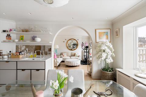 4 bedroom apartment for sale, Ladbroke Gardens, Notting Hill, London W11