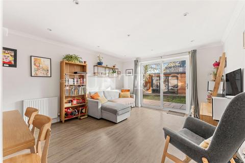 2 bedroom end of terrace house for sale, Whitbread Close, London, N17
