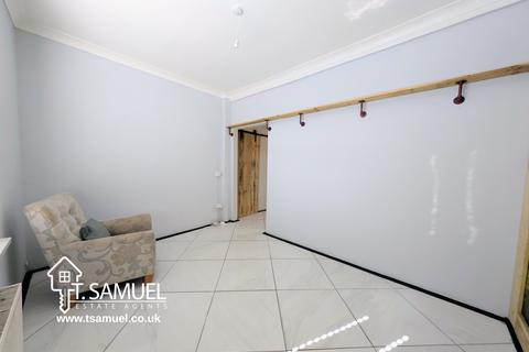 4 bedroom semi-detached house for sale, Oakland Street, Mountain Ash, Rhondda Cynon Taf, CF45 3AL