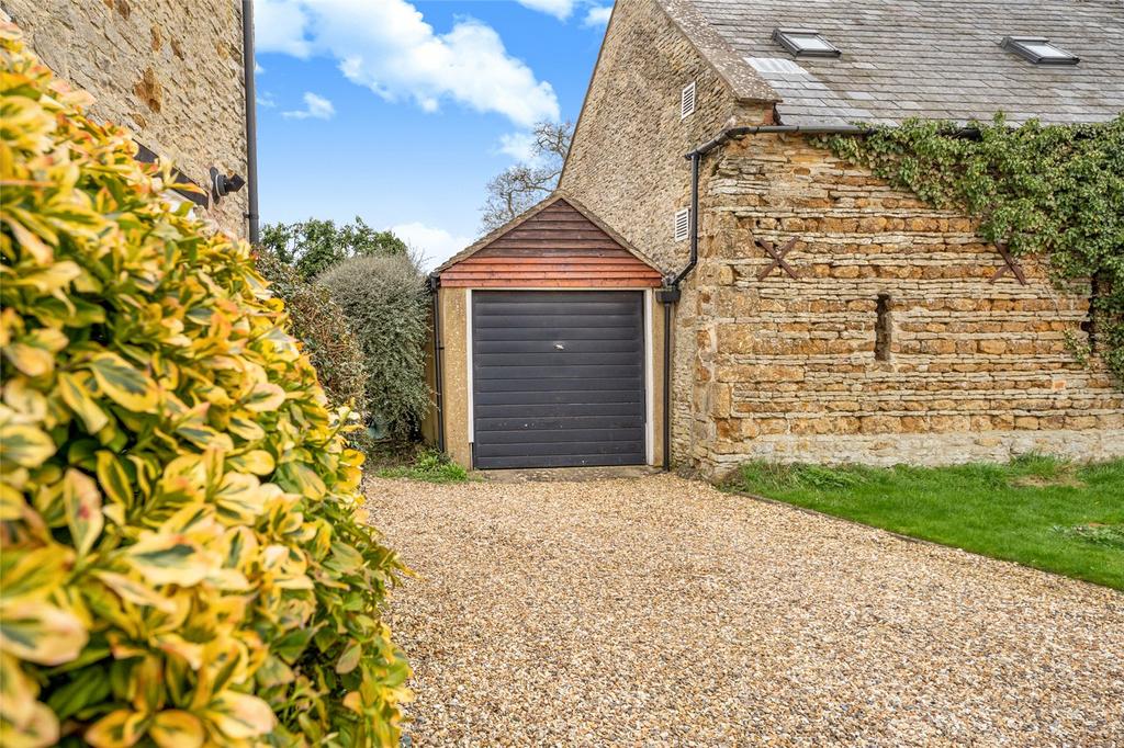 Picture No. 04