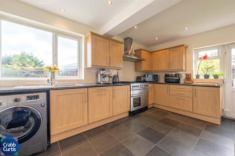 3 bedroom semi-detached house for sale, Chandlers Road, Whitnash, CV31