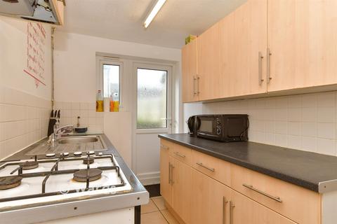 4 bedroom terraced house for sale, Gardiner Street, Gillingham ME7