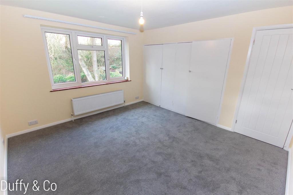 18 Wickham Way (10).jpg