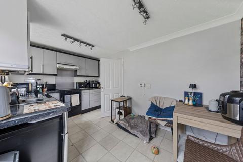 2 bedroom semi-detached house for sale, Mayfair Close, Great Sankey, WA5