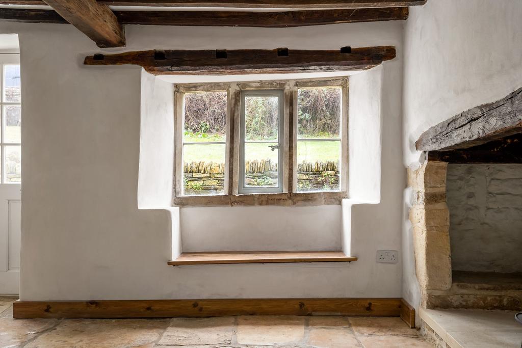 Peach Tree Cottage, Chedworth, GL54 4 AL