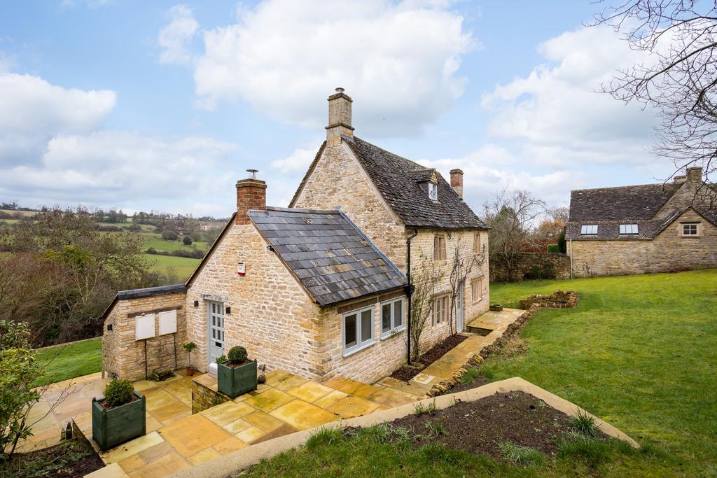 Peach Tree Cottage, Chedworth, GL54 4 ALPeach...
