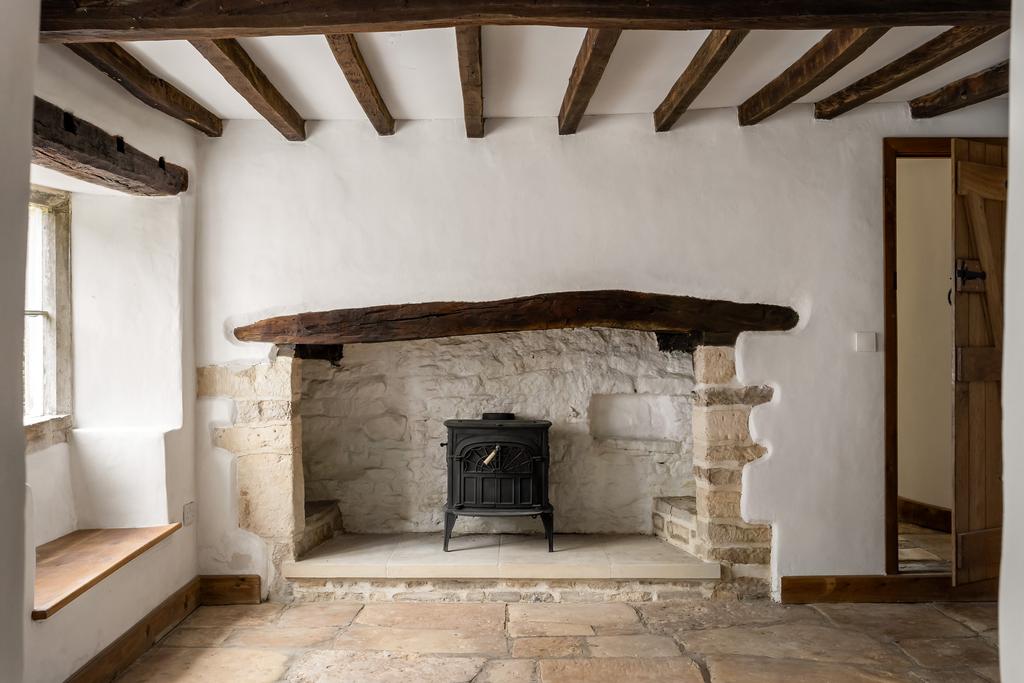 Peach Tree Cottage, Chedworth, GL54 4 AL
