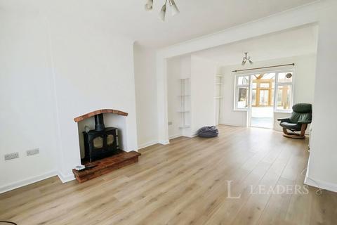 undefined, Links Avenue, NR6