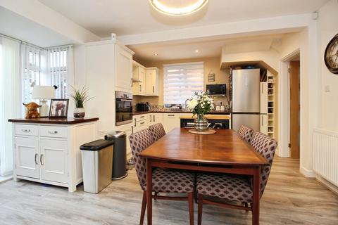 undefined, Lynwood Crescent, Leeds, West Yorkshire, LS12