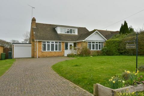 3 bedroom chalet for sale - Ellerslie Lane, Bexhill-on-Sea, TN39