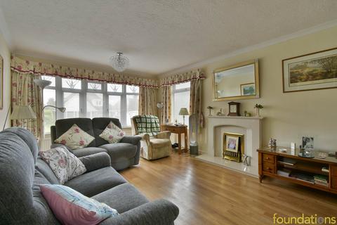 3 bedroom chalet for sale, Ellerslie Lane, Bexhill-on-Sea, TN39