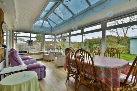 3 bedroom chalet for sale, Ellerslie Lane, Bexhill-on-Sea, TN39