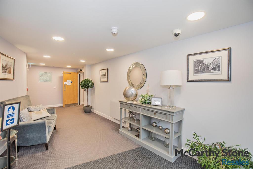 8681936-interior26-800.jpg