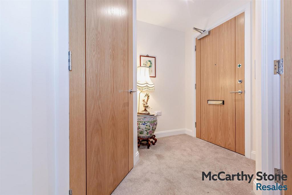 8681936-interior27-800.jpg