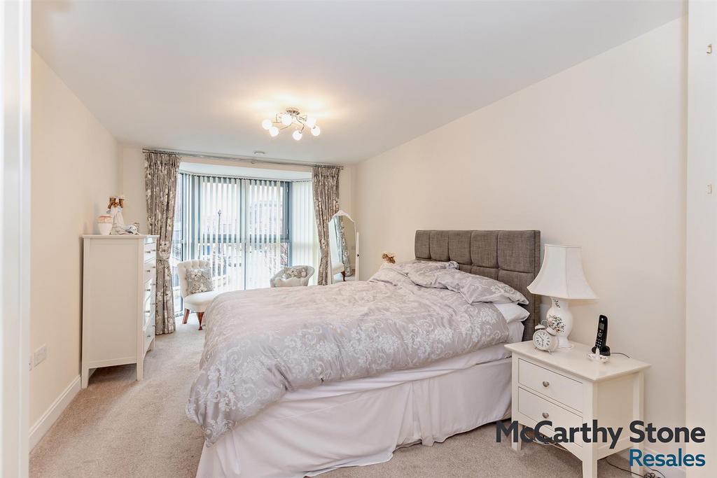 8681936-interior16-800.jpg