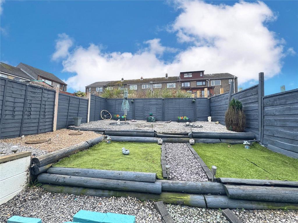 Mid-Lawn Garden
