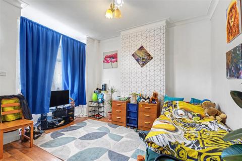 3 bedroom end of terrace house for sale, Cope Street, Nottingham