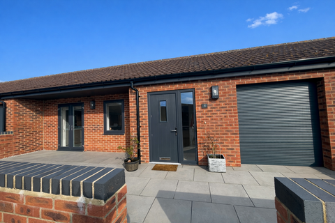 1 bedroom barn conversion to rent, Holme Farm Court, Nottingham, NG2