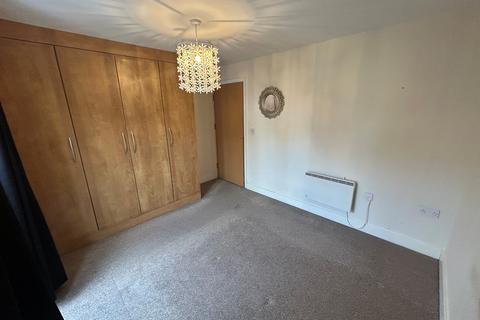 2 bedroom apartment to rent, Sandpipers Court, Liverpool, L23