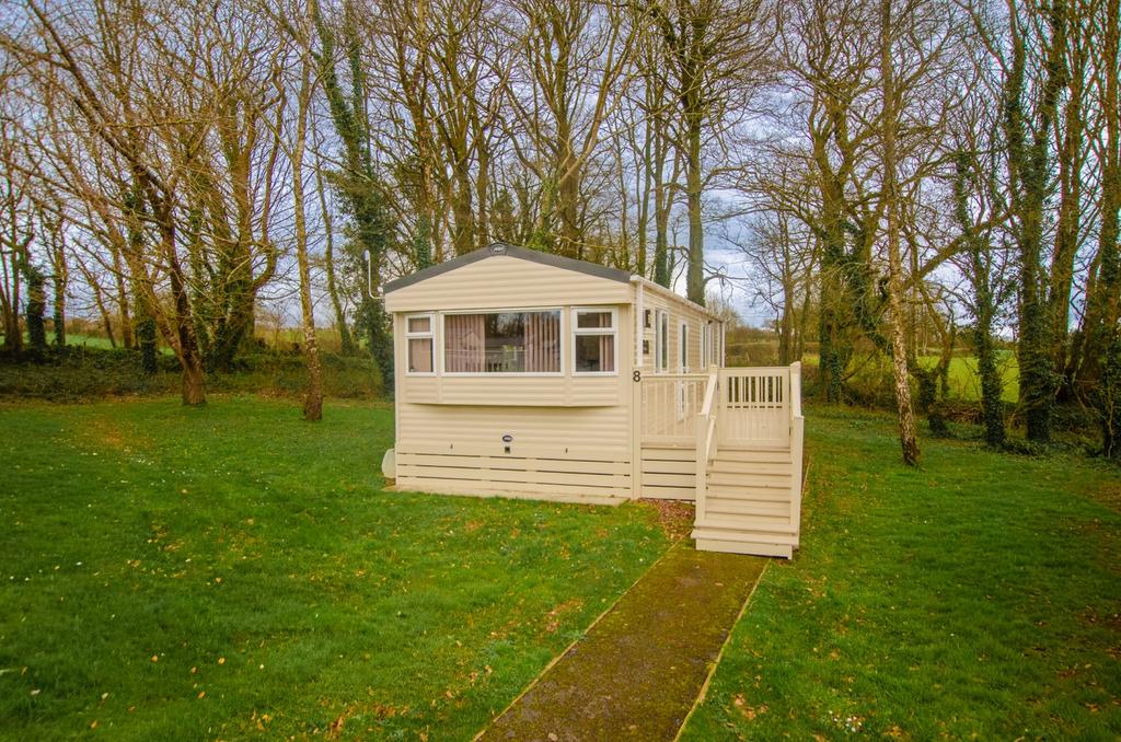8 Pine Lodge  Bodmin 01208 74182-19