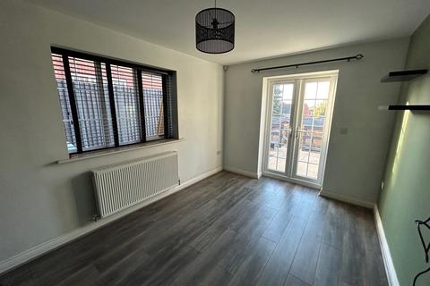 3 bedroom terraced house to rent, Montague Street, Mansfield, NG18