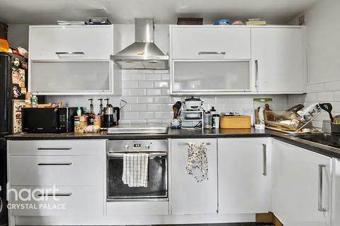 undefined, Thicket Road, LONDON