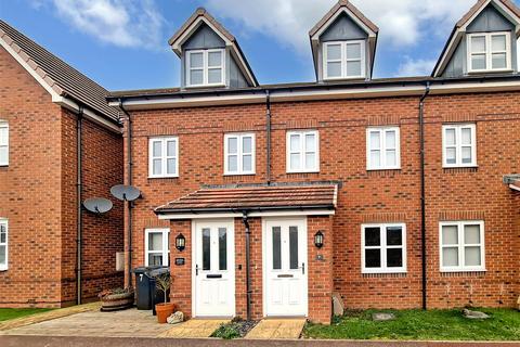 3 bedroom terraced house for sale, Hinchliff Drive, Wick, Littlehampton