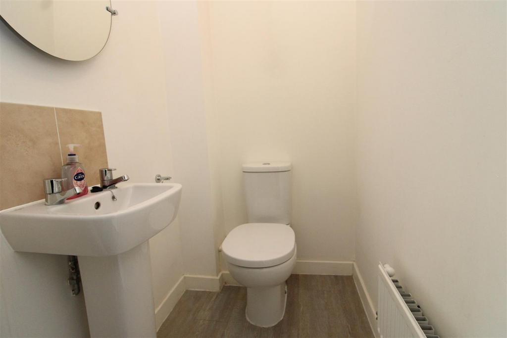 GF Cloakroom.JPG