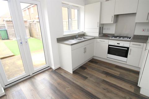 3 bedroom terraced house for sale, Hinchliff Drive, Wick, Littlehampton