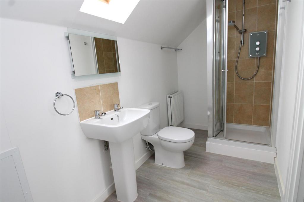 Ensuite.JPG