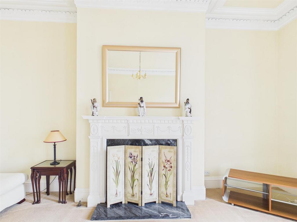 Lounge fire.jpg