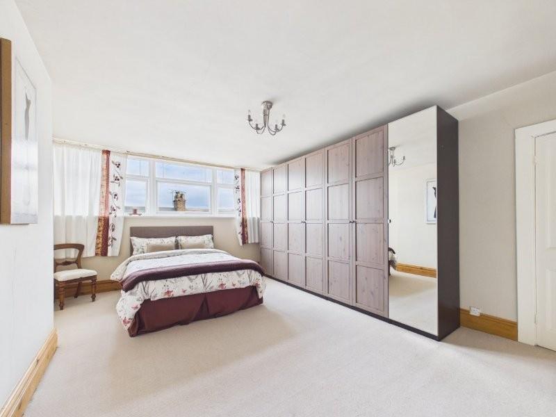 Bed 1 2 OWNER.jpg