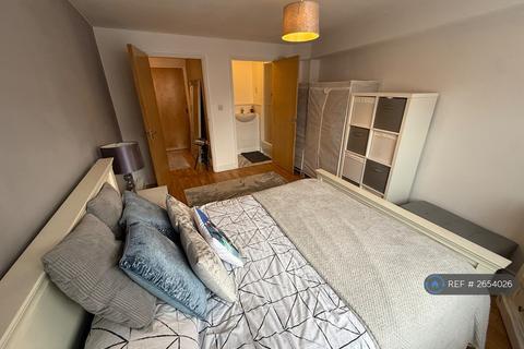 2 bedroom flat to rent, Scotney Gardens, Maidstone, ME16