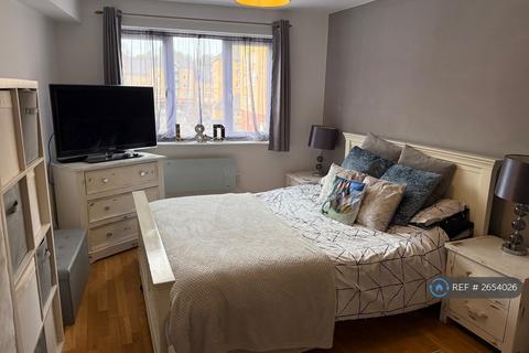 2 bedroom flat to rent, Scotney Gardens, Maidstone, ME16