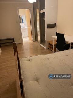undefined, Boardwalk Place, London, E14